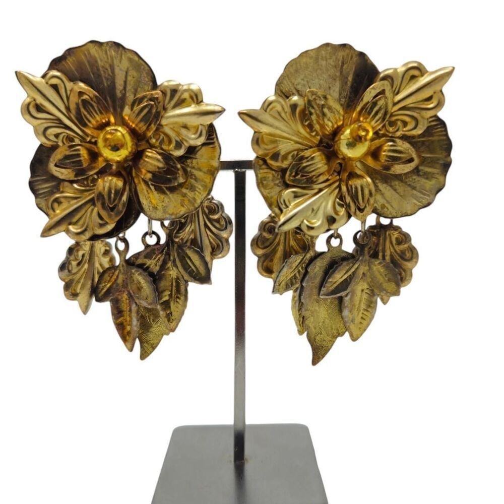 Vintage 1960s Gold Floral Leaf Statement Clip On Earrings